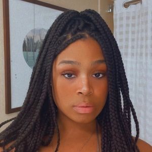 Meet your Posher, Ciera